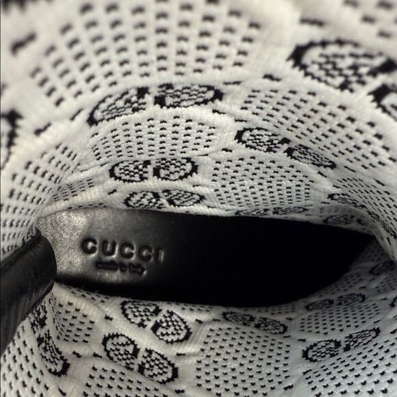 Gucci Black and White Patterned Heeled Boots - Picture 11 of 13